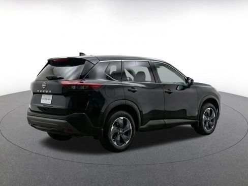 Used 2025 Nissan Rogue SV FWD image 9