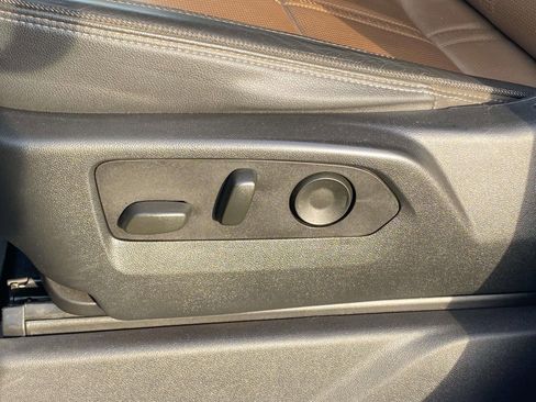 Used 2024 Chevrolet Silverado 2500 High Country image 16