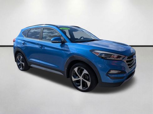 Used 2018 Hyundai Tucson Value FWD image 2