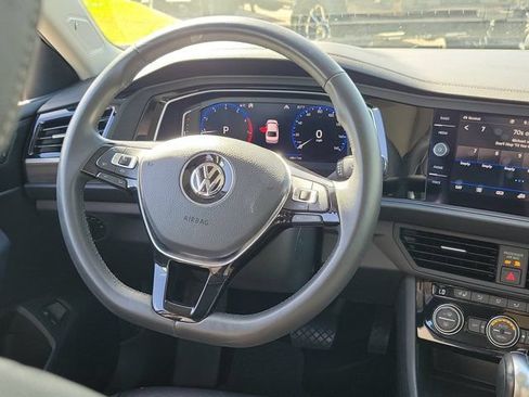 Used 2020 Volkswagen Jetta SEL FWD image 18