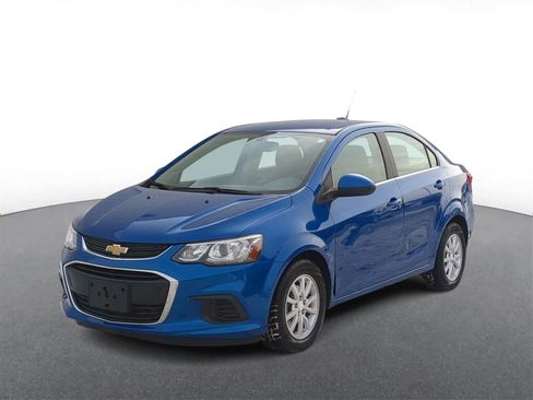 Used 2020 Chevrolet Sonic LT image 4