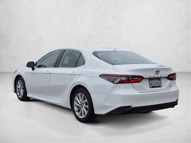 Used 2022 Toyota Camry LE FWD image 7
