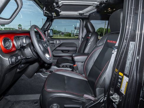 Used 2023 Jeep Gladiator Rubicon w/ LED Lighting Group AWD/4WD image 13