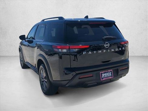Used 2025 Nissan Pathfinder SV AWD/4WD image 8