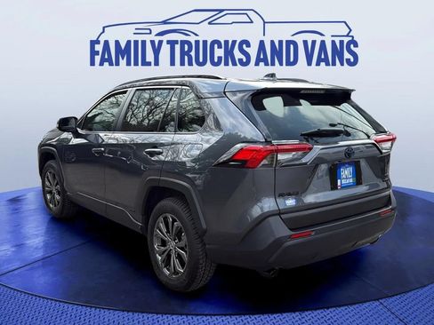 Used 2023 Toyota RAV4 XLE Premium AWD/4WD image 3