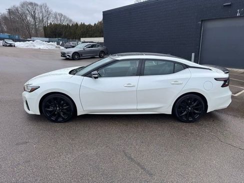 Used 2020 Nissan Maxima SR w/ Sport Mat Group image 4
