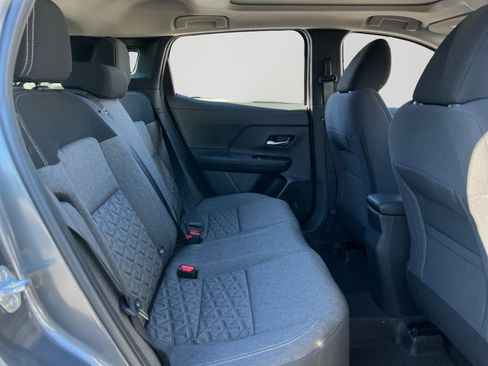 Used 2026 Nissan Kicks SV w/ SV Premium Package image 8