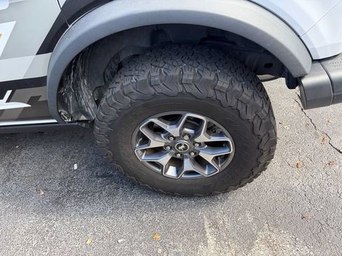 Used 2024 Ford Bronco Badlands AWD/4WD image 13