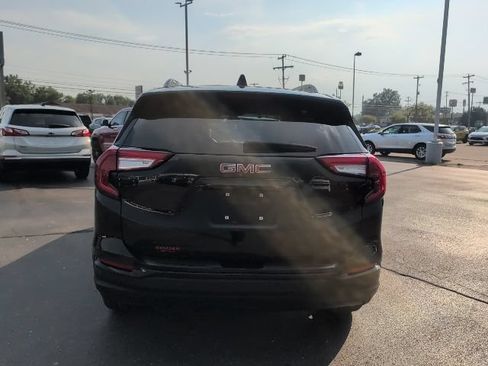 Used 2023 GMC Terrain SLT w/ Elevation Edition AWD/4WD image 6