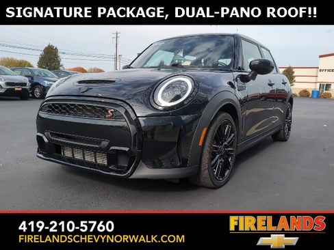 Used 2023 MINI Cooper S w/ Signature Upholstery Package image 11