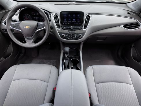 Used 2025 Chevrolet Malibu LT FWD image 28