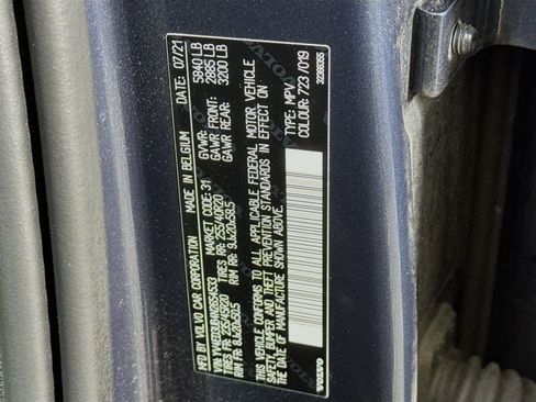 Used 2022 Volvo XC40 P8 Recharge Ultimate image 31