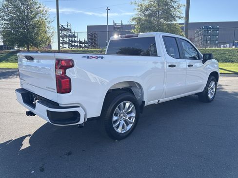 Used 2026 Chevrolet Silverado 1500 Custom AWD/4WD image 10