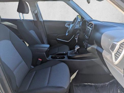 Used 2024 Kia Soul LX w/ Option Group 015 image 21