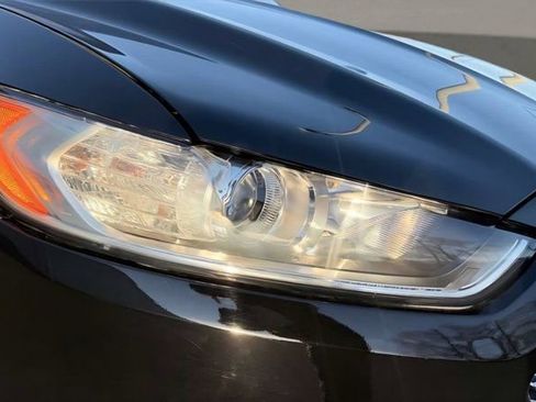 Used 2016 Ford Fusion SE w/ Equipment Group 202A image 35