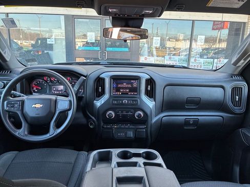 Used 2022 Chevrolet Silverado 1500 Custom image 13