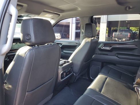 Used 2023 GMC Sierra 1500 SLT w/ SLT Premium Plus Package RWD image 10