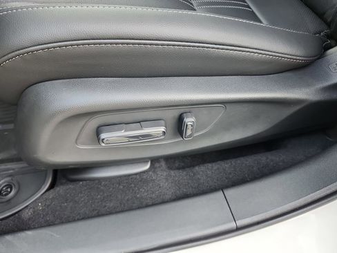 New 2026 Honda HR-V EX-L image 24