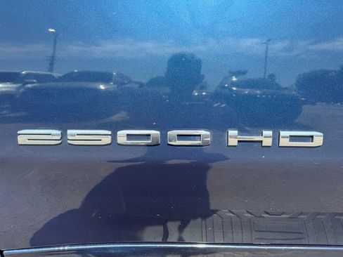 Used 2022 GMC Sierra 2500 SLE w/ X31 Off-Road Package image 15