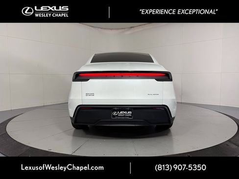 Used 2026 Tesla Model Y Long Range image 2