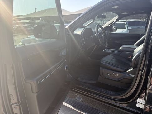 Used 2020 Ford Expedition Limited w/ Texas Edition Package RWD image 9