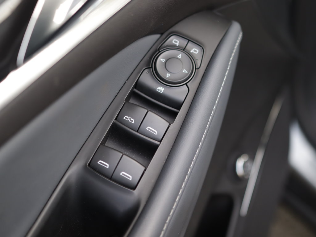 Used 2024 Buick Enclave Essence w/ Sport Touring Edition FWD image 24