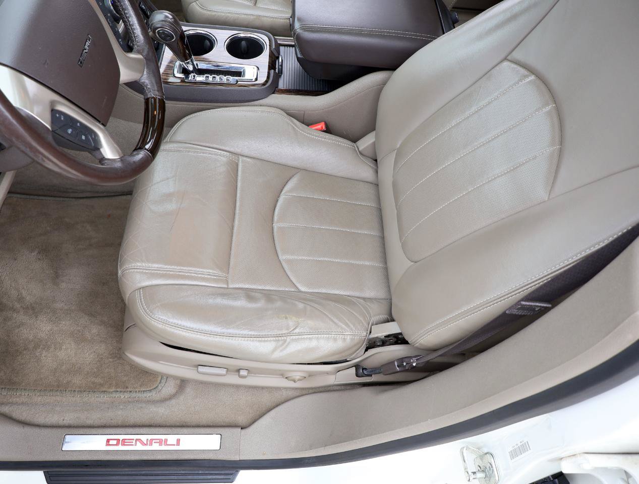 Used 2015 GMC Acadia Denali FWD image 44