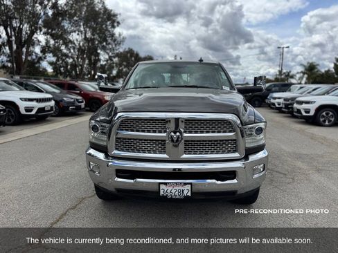 Used 2018 RAM 3500 Laramie AWD/4WD image 9