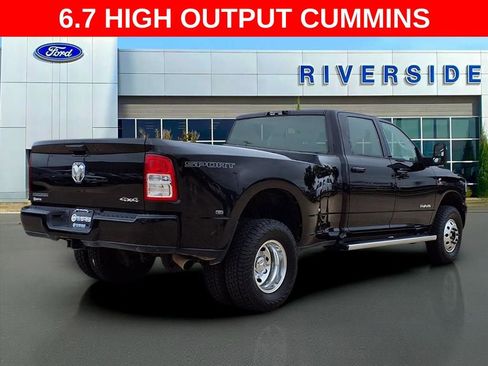 Used 2024 RAM 3500 Big Horn w/ Sport Appearance Package image 6