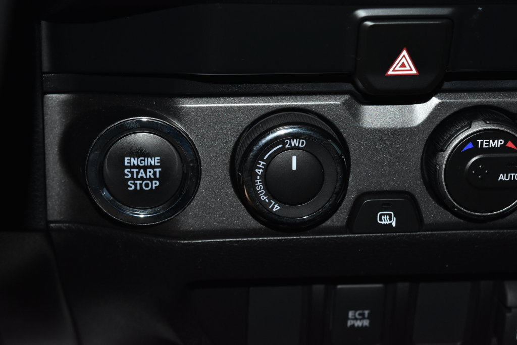 Used 2023 Toyota Tacoma TRD Off-Road AWD/4WD image 14
