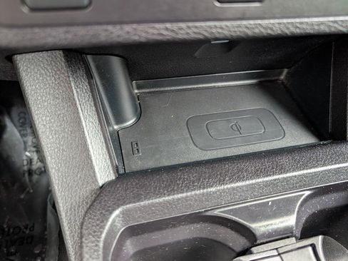 Used 2016 Toyota Tacoma TRD Off-Road w/ Towing Package image 19