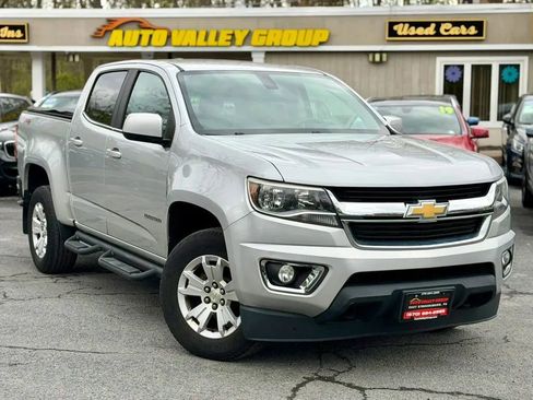 Used 2017 Chevrolet Colorado LT w/ LT Convenience Package AWD/4WD image 1
