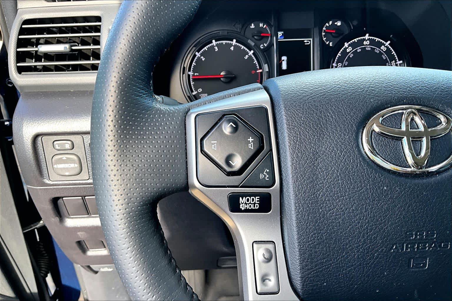 Used 2024 Toyota 4Runner SR5 Premium w/ Moonroof Package RWD image 24