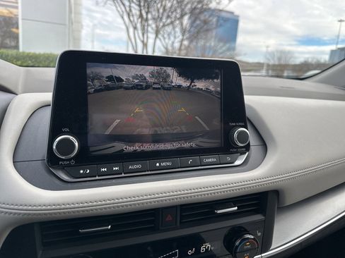Certified 2023 Nissan Rogue SV w/ SV Premium B Package image 9