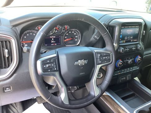 Used 2022 Chevrolet Silverado 1500 RST w/ LPO, Blackout Package AWD/4WD image 15
