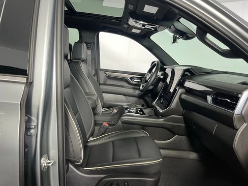 Used 2026 GMC Yukon Elevation w/ Elevation Premium Package image 37