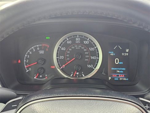 Used 2020 Toyota Corolla SE image 23