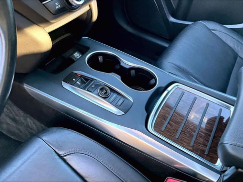 Used 2019 Acura MDX FWD image 15