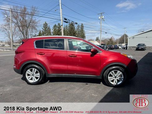 Used 2018 Kia Sportage LX w/ LX Popular Package AWD/4WD image 4
