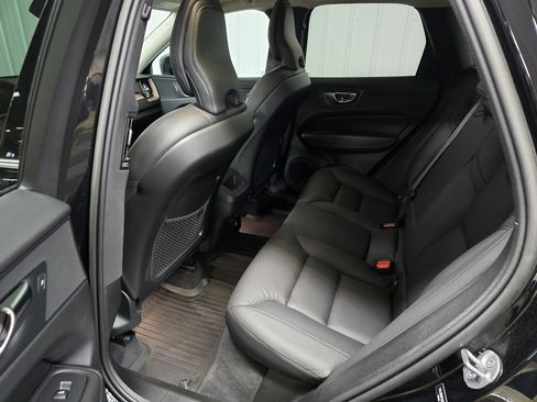 Used 2023 Volvo XC60 B5 Plus w/ Climate Package image 16