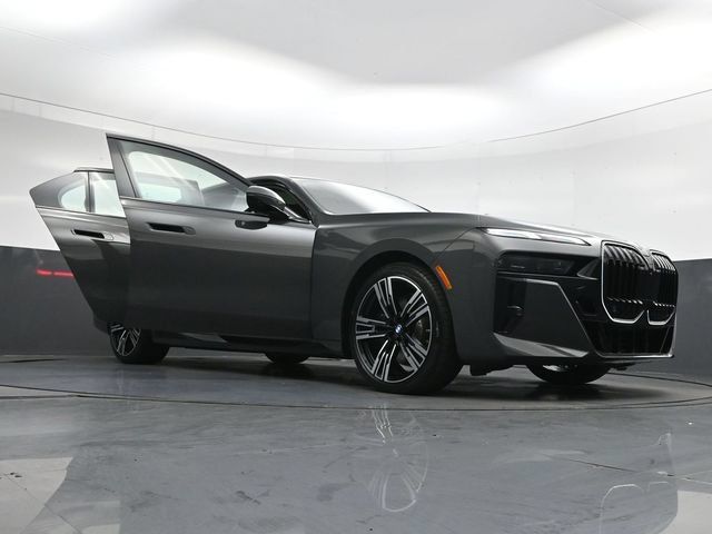 New 2026 BMW 760i xDrive AWD/4WD image 50