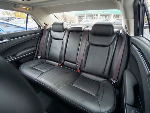 Used 2023 Chrysler 300 Touring L w/ Popular Equipment Group image 33