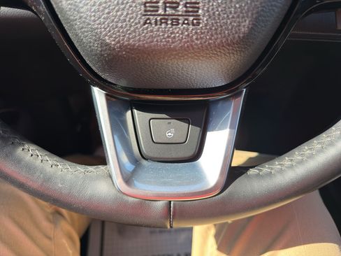 Used 2025 Honda Pilot Elite image 29