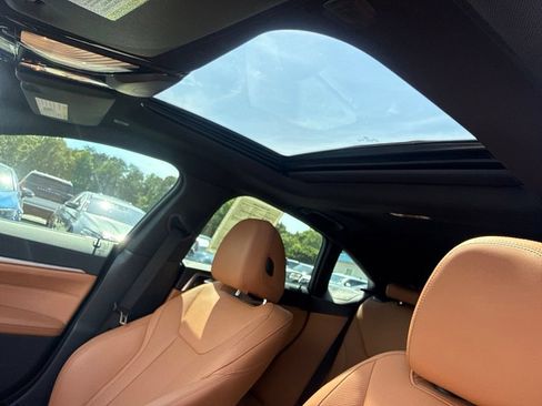 Used 2023 BMW i4 eDrive35 RWD image 12