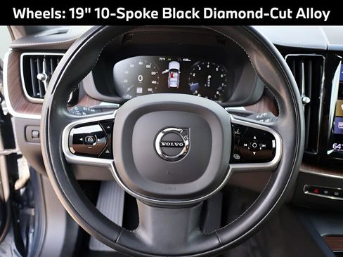 Used 2021 Volvo XC60 T5 Inscription w/ Advanced Package image 31