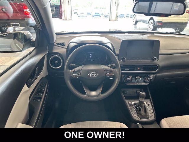 Used 2023 Hyundai Kona SEL AWD/4WD image 2
