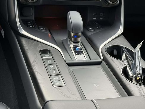 Used 2025 Lexus LX 700h Overtrail image 20