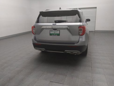 Used 2021 Ford Explorer XLT w/ Equipment Group 202A RWD image 7