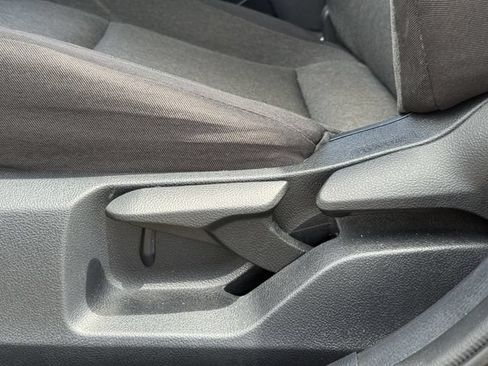 Used 2025 Toyota Camry LE FWD image 28