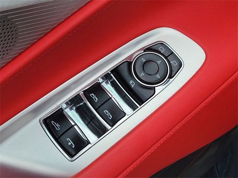 Used 2021 Chevrolet Corvette Stingray Preferred Conv w/ 2LT image 24